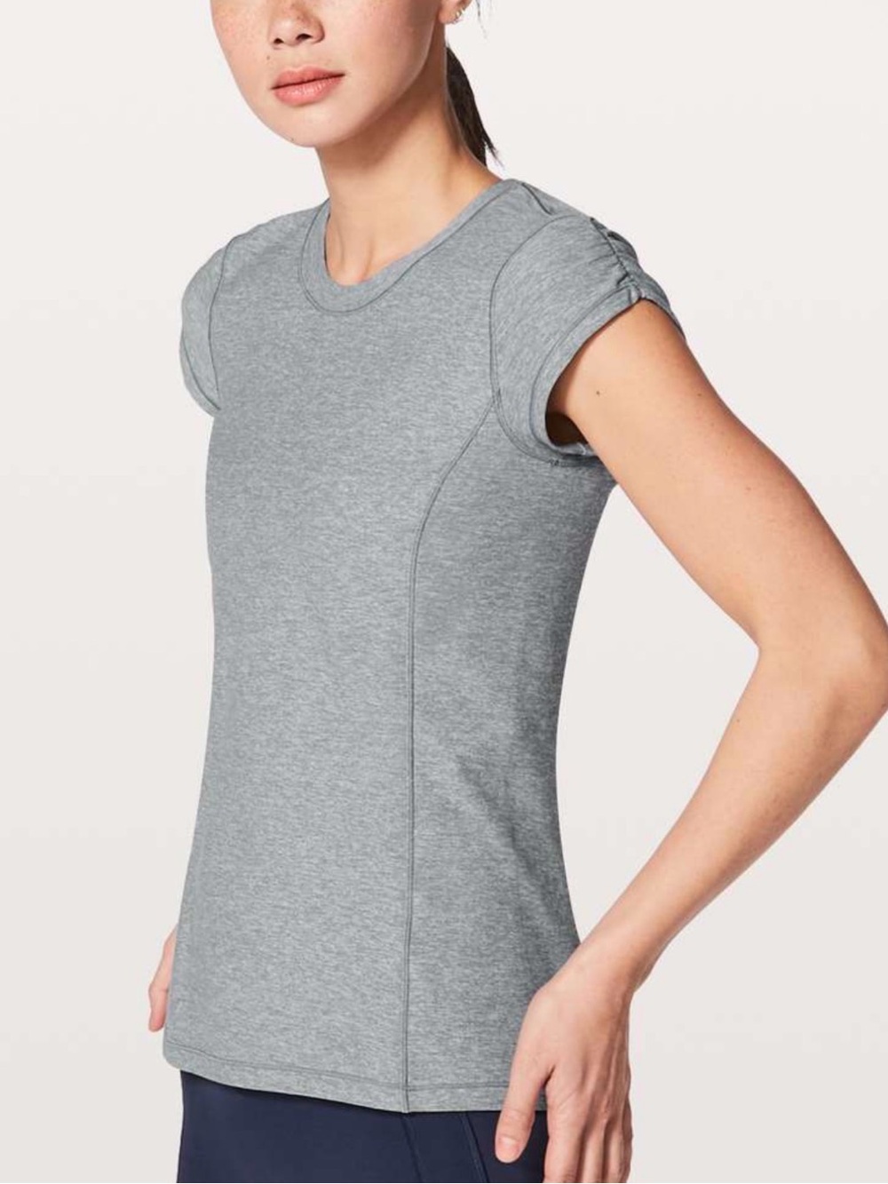 Lululemon Time To Sweat Short Sleeve Shirt Women’s 8/Medium Heathered Gray Yoga